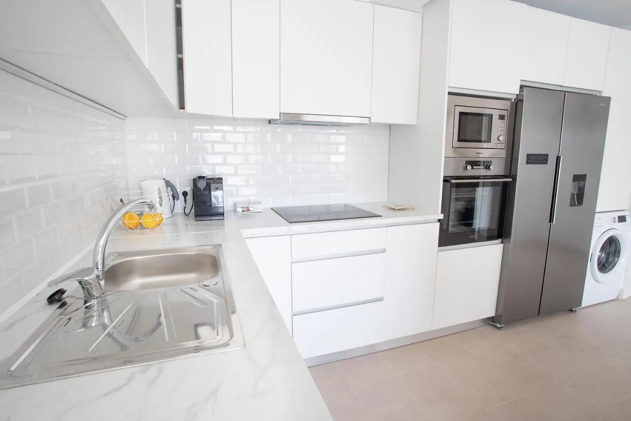 New Fantastic Location 2 Bed, 2 Bath Apartment 150M From The Beach, Central Estepona