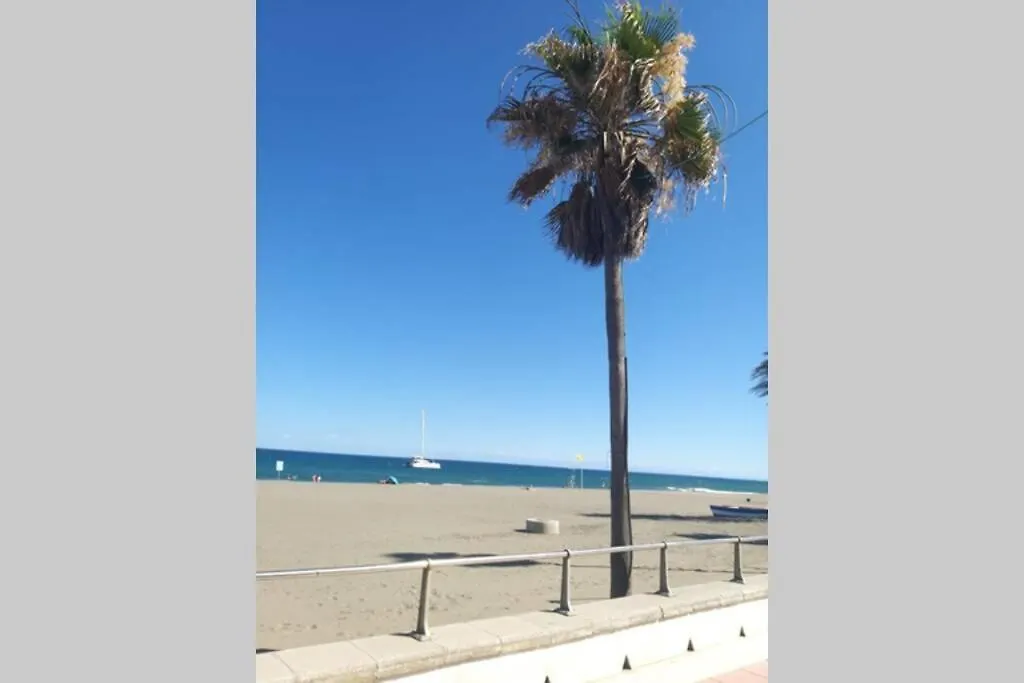 New Fantastic Location 2 Bed, 2 Bath Apartment 150M From The Beach, Central 에스테포나