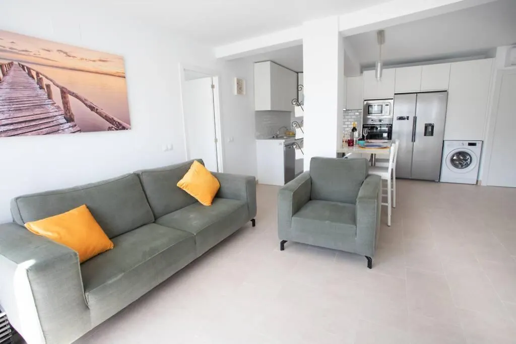 New Fantastic Location 2 Bed, 2 Bath Apartment 150M From The Beach, Central Estepona